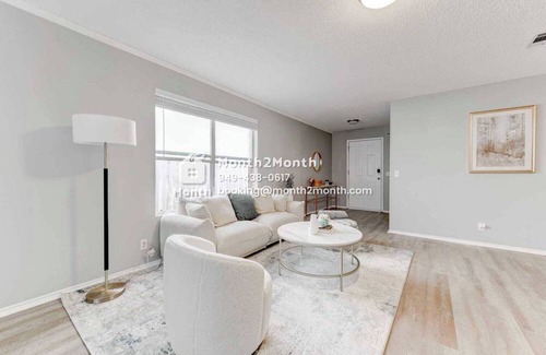 Hutto House | Canley Loop on Canley Lp #42147
