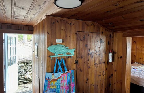 Lakeville House | Lakefront Getaway. Access to Boston, Cape Cod and historic Plymouth.