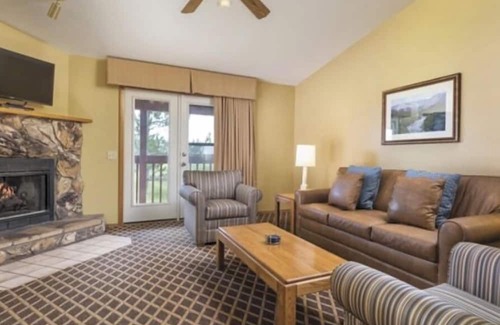 Pagosa Springs Resort | Luxury one bedroom and one bathroom unit with full amenities