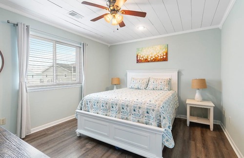 Sunset Beach House | Beautiful mid-island 3 bedroom, 2 bath home on Sunset Beach