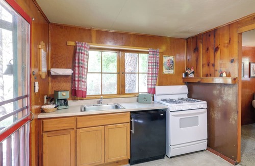 Sedona Apartment | Sedona Studio w/Gas Grill & On-Site Hiking Trail!
