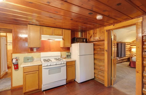 Sedona Cabin | Cozy Sedona Cabin, Steps to Trail & Swimming Hole!