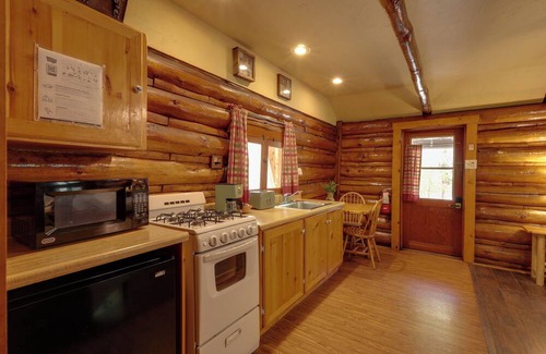 Sedona Apartment | Sedona Studio w/On-Site Hiking & Creek Access!
