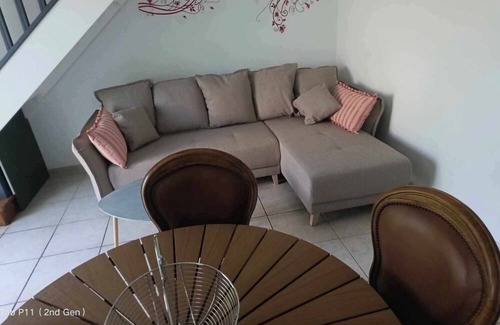 Blainville-sur-Orne House | Maison Mitoyenne Meublée D'environ 40m Proche de Caen et de Ouistreham