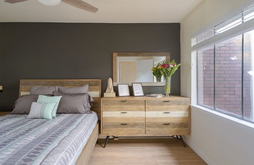 Valley Village Apartment | Clean and Airy Apartment in Valley Village