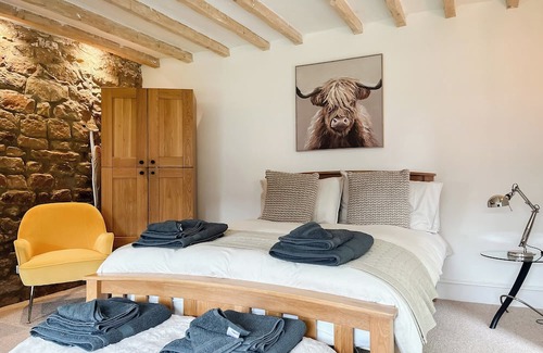 Alfreton Cottage | 1 bedroom accommodation in Shirland, near Alfreton