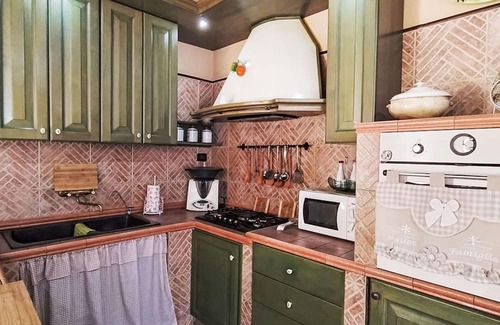 Syracuse Apartment | Beautiful apartment for 4 people with A/C, WIFI, pool, TV, patio and parking