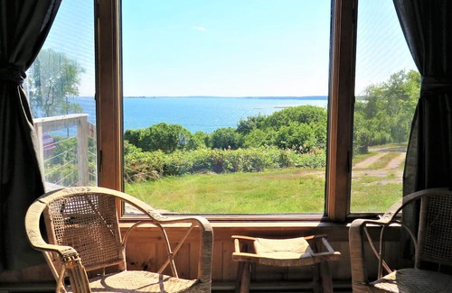 Seal Cove Cottage | Sealport Cozy Cottage by the Sea, Blue Hill Bay, unique on island "Quiet-side"