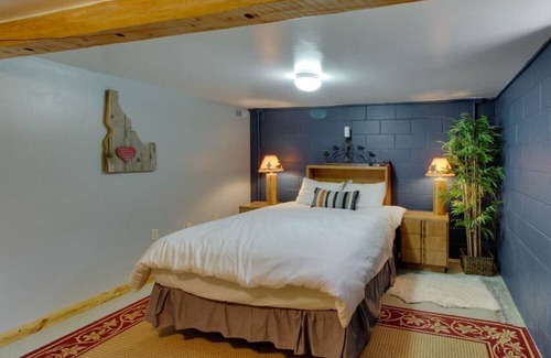 Tamarack Resort Cabin | Gorgeous log cabin w/ hot tub & pond on 5 acres.