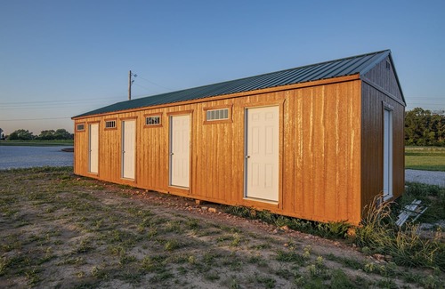 Cassville RV Rental | Luxury Safari Tent near Roaring River State Park