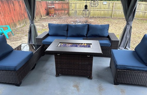 Valdosta House | Home away from home. Near moody Air Force base also 15 min away wild adventure