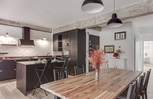 La Coruna Apartment | Central Square Deluxe Apartment