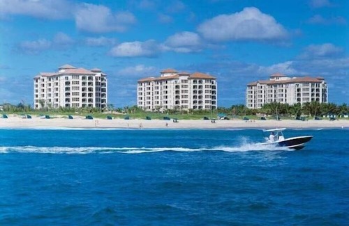 Palm Beach Shores Villa | Villa, one bedroom master suite with an ocean-front view. Sleeps 4