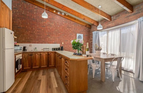 Shepparton House | Beautiful Bala - Shepparton