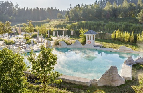 Hattigny House | Cosy apartment in villa for 6 people with WIFI, pool