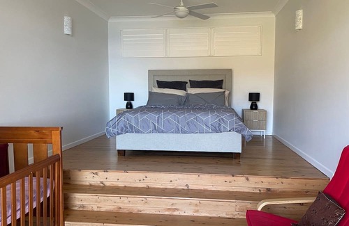 Lilli Pilli House | Impeccable Views over Mosquito Bay