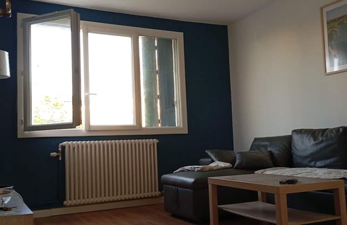 Carrieres-sous-Poissy Apartment | The People of Grass Flat