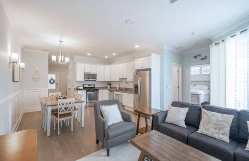 Townsend's Inlet Condo | Townsend Inlet condo with ocean and bay view! Handicap accessible!