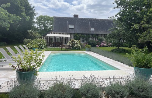 Vatteville La Rue House | Longère Normande, Piscine chauffée - 9 voyageurs
