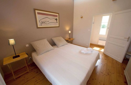 Roquecor Villa | Homerez - Big villa for 16 ppl. with swimming-pool at Roquecor