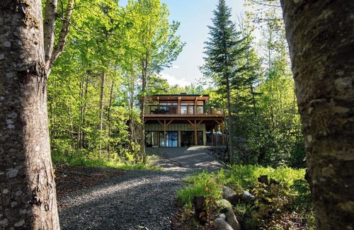 Le Granit Regional County Municipality Ski Chalet | Ēlk - LAke and nature(dogs allowed)