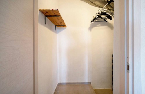 Roncagli House | Holiday Home 'Casa Degli Alberi' with Sea View, Private Pool and Wi-Fi