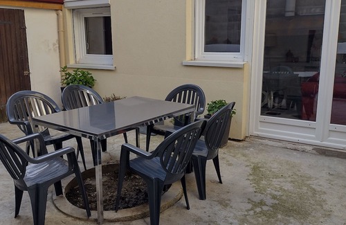 Esbly Apartment | House With Private Terrace Near Disneyland