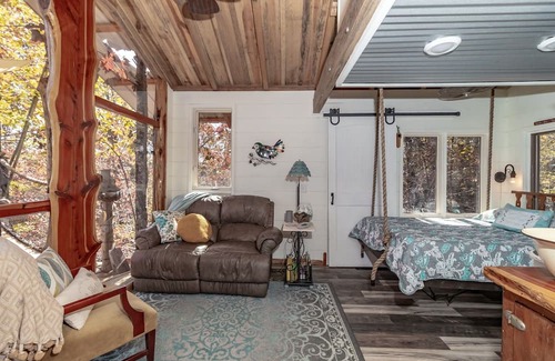 Trenton Other | Whippoorwill Retreat Treehouse "Your EXCLUSIVE stay becomes YOUR UNIQUE STORY"