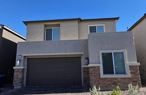 Spring Valley House | Charming 3 house with WiFi, AC in Las Vegas at least 30 days or more stay