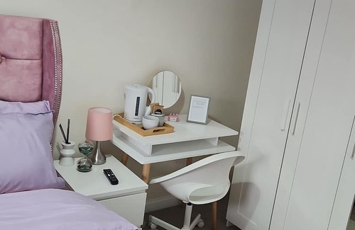 Wolverhampton House | Inviting 1-Bed House in Wolverhampton