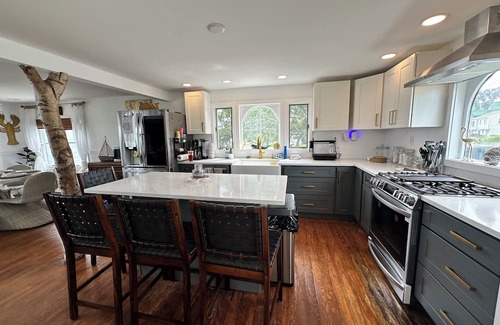 Fairhaven House | Private Ocean Front Beach House with 4 bedrooms Sleeps 8 Has a Mooring