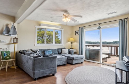 Onemo House | Waterfront House with Private Dock & Kayaks, Pool Table, Foosball, Pet Friendly.
