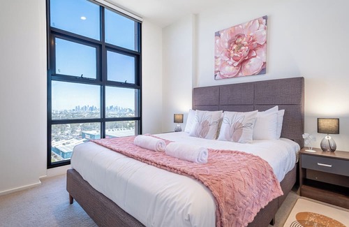 Maribyrnong Apartment | This apartment is a 2 bedroom(s), 2.5 bathrooms, located in Maribynong, VIC.