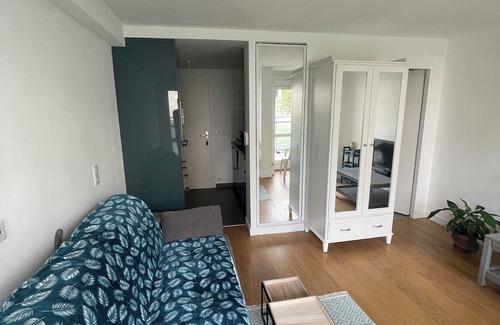 Parc-de-Montsouris Apartment | Charmant Studio Avec Balcon vue sur Jardin