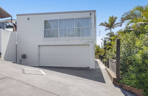 Port Macquarie House | Beach House - Lat 31