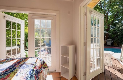 Midtown House | Banyan Rose: Relax in your backyard. All new appliances inside.