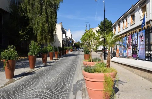 Neuilly-Plaisance Apartment | T1 Indépendant Dans un Pavillon Avec Jardin