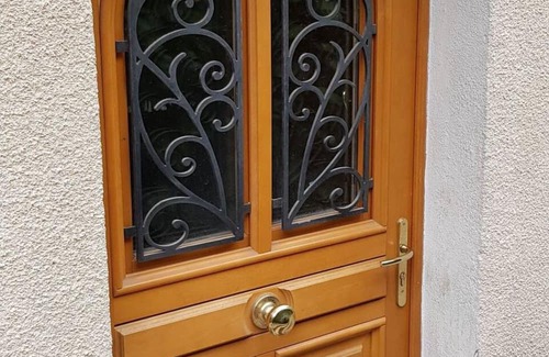 Neuilly-Plaisance Apartment | T1 Indépendant Dans un Pavillon Avec Jardin