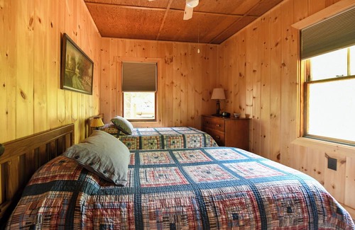 Oxford Cottage | New for 2024! Traditional Maine cottage on Beautiful Thompson Lake