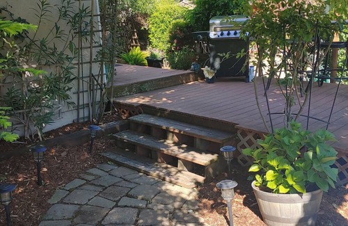 Loomis Apartment | Two bedroom apartment in the country. With its own private hot tub!