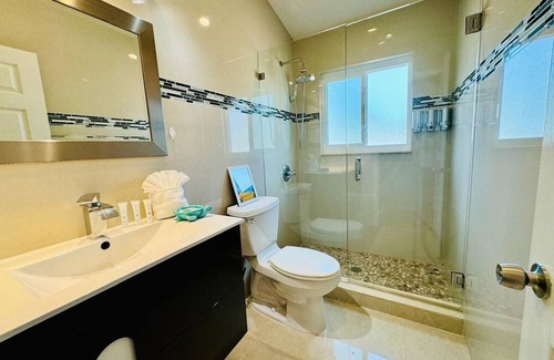 Deerfield Beach House | My Sunshine Place. Your home away from home!