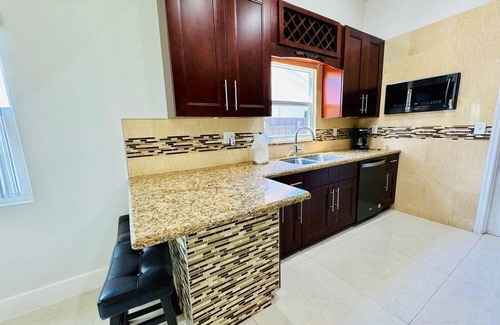 Deerfield Beach House | My Sunshine Place. Your home away from home!