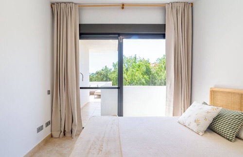Vera House | Holiday Home 'Casa Bellavista Golf' with Mountain View, Wi-Fi and Air Conditioning