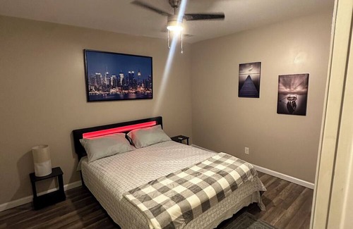 Sylvan Hills House | Cozy chill spot 3 bedroom house 2 full bath . In the heart of the city.