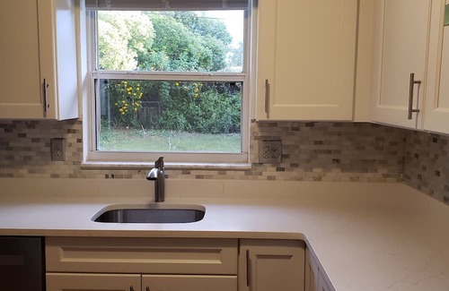 Zephyrhills House | Peace & quiet place near grocery stores, restaurants Perfect for 1- 2 people .