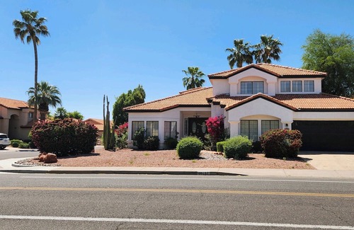 Arabian Crest House | 2 story house in North Scottsdale with pool