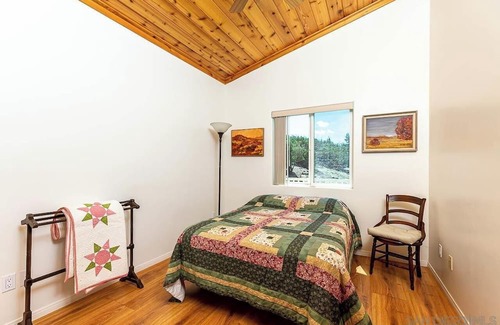 Julian House | A good place to get away from the noise
