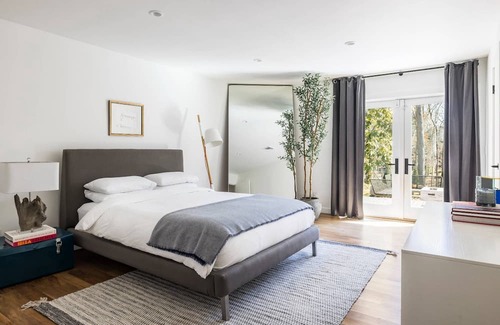 Northwest Harbor House | Designer Ranch House in East Hampton