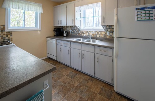 Bluewater Cottage | Jake's Place: Come and Chill!