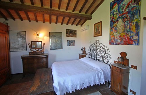 Seravezza Villa | Wonderful private villa with WIFI, A/C, TV, panoramic view and parking, close to Forte Dei Marmi